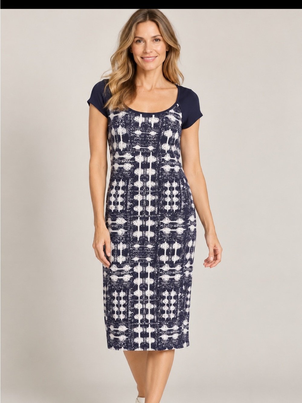 Carmen Marc Valvo Navy and White Midi Dress